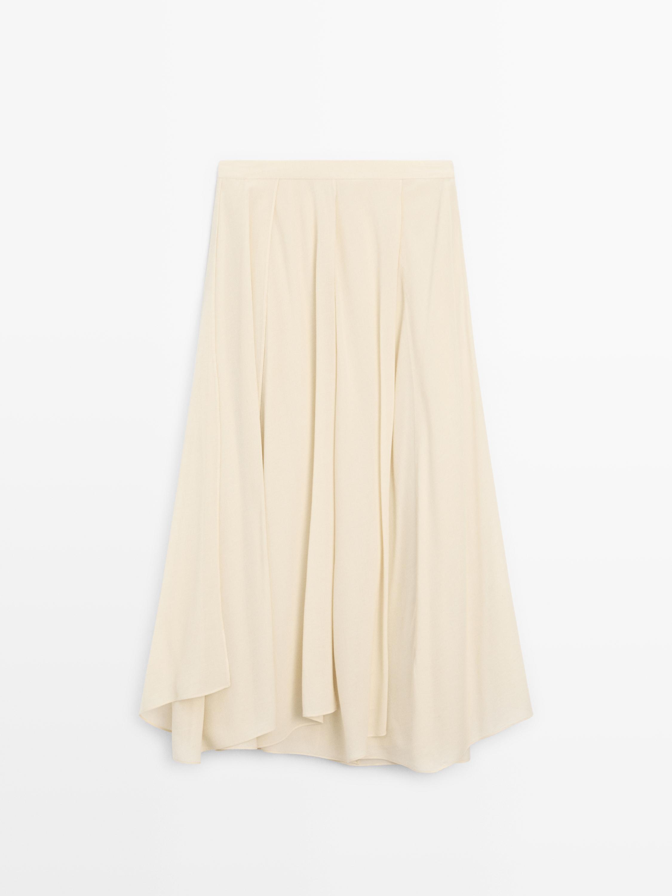 Flowing midi skirt with ruffles