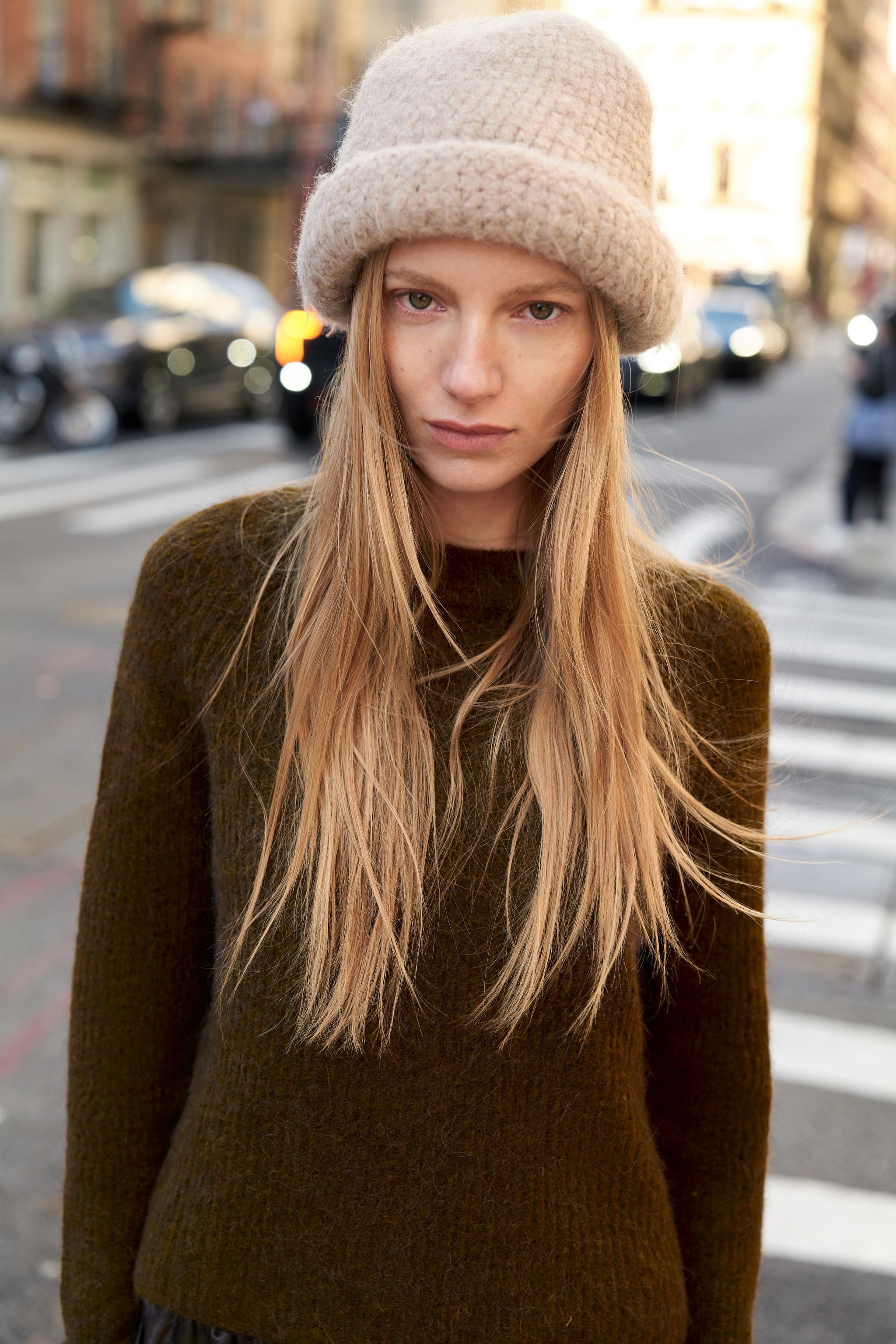 CHUNKY CUFFED HAT - taupe brown | ZARA Canada