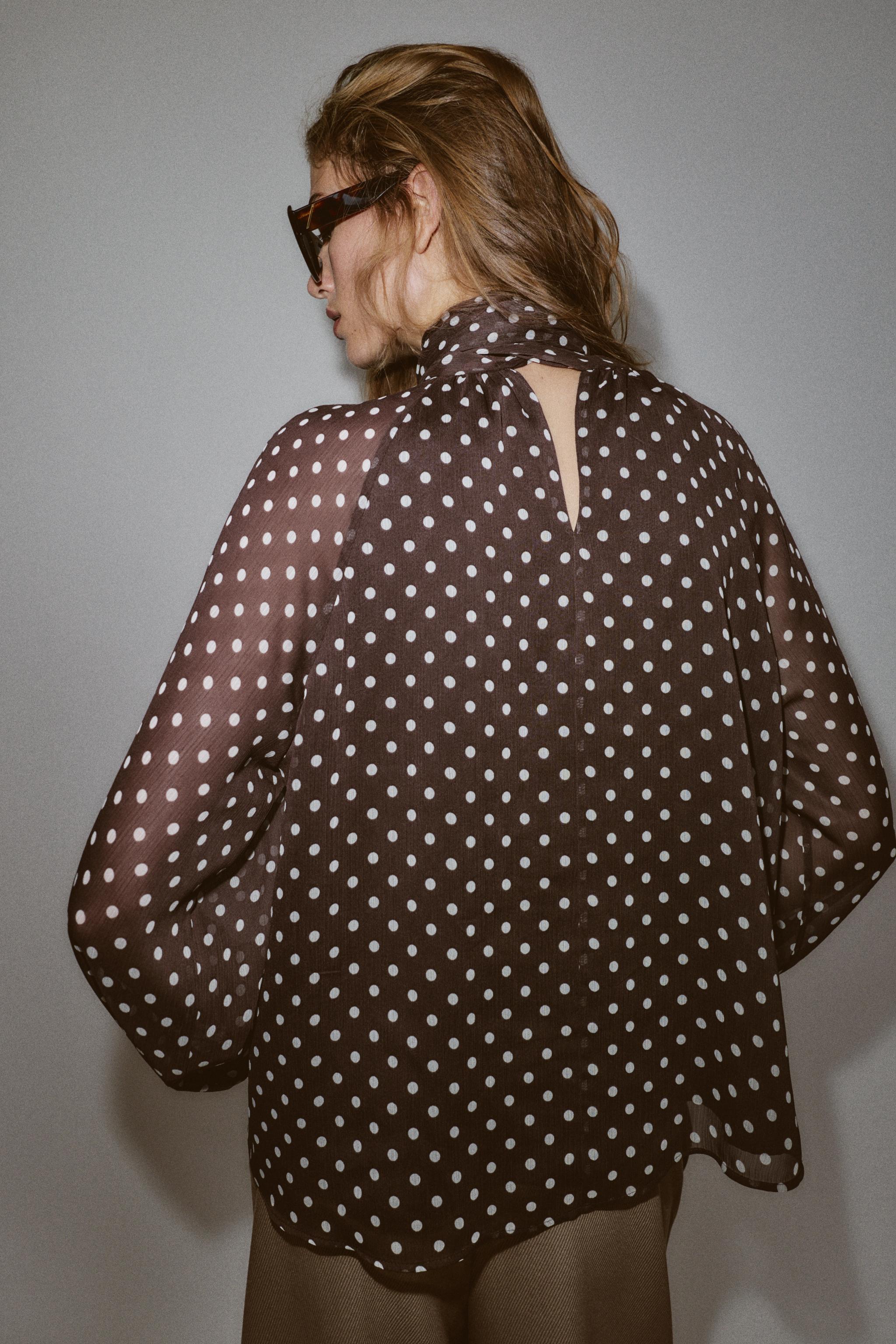 POLKA DOT TIE BLOUSE