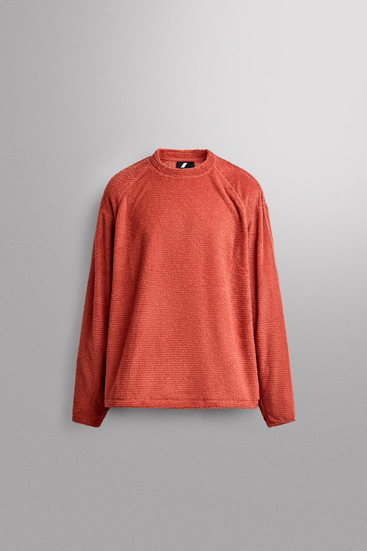 TEXTURED FLEECE SWEATSHIRT — Reddish