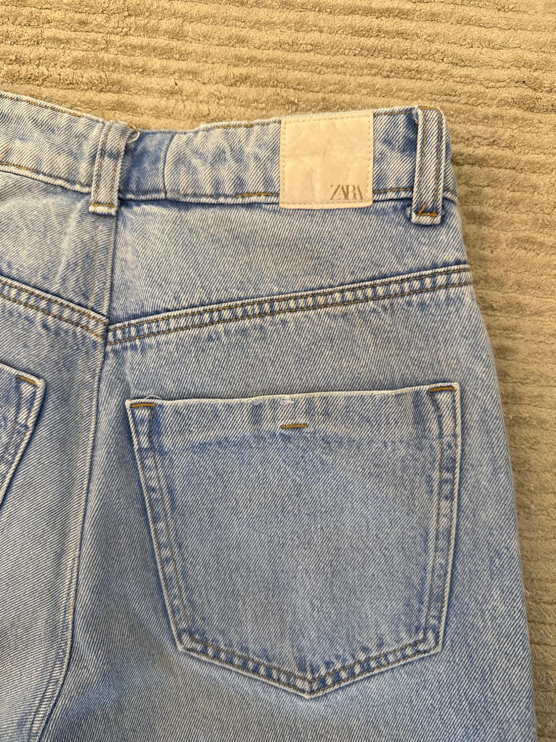 JEANS ZARA WIDE LEG AZUL CLARO CON ROTURAS - Image 4