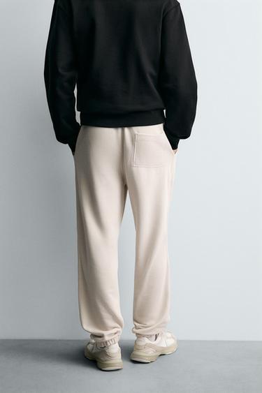 PANTALON JOGGER COUPE DÉCONTRACTÉE - Beige clair de Zara - Image 2