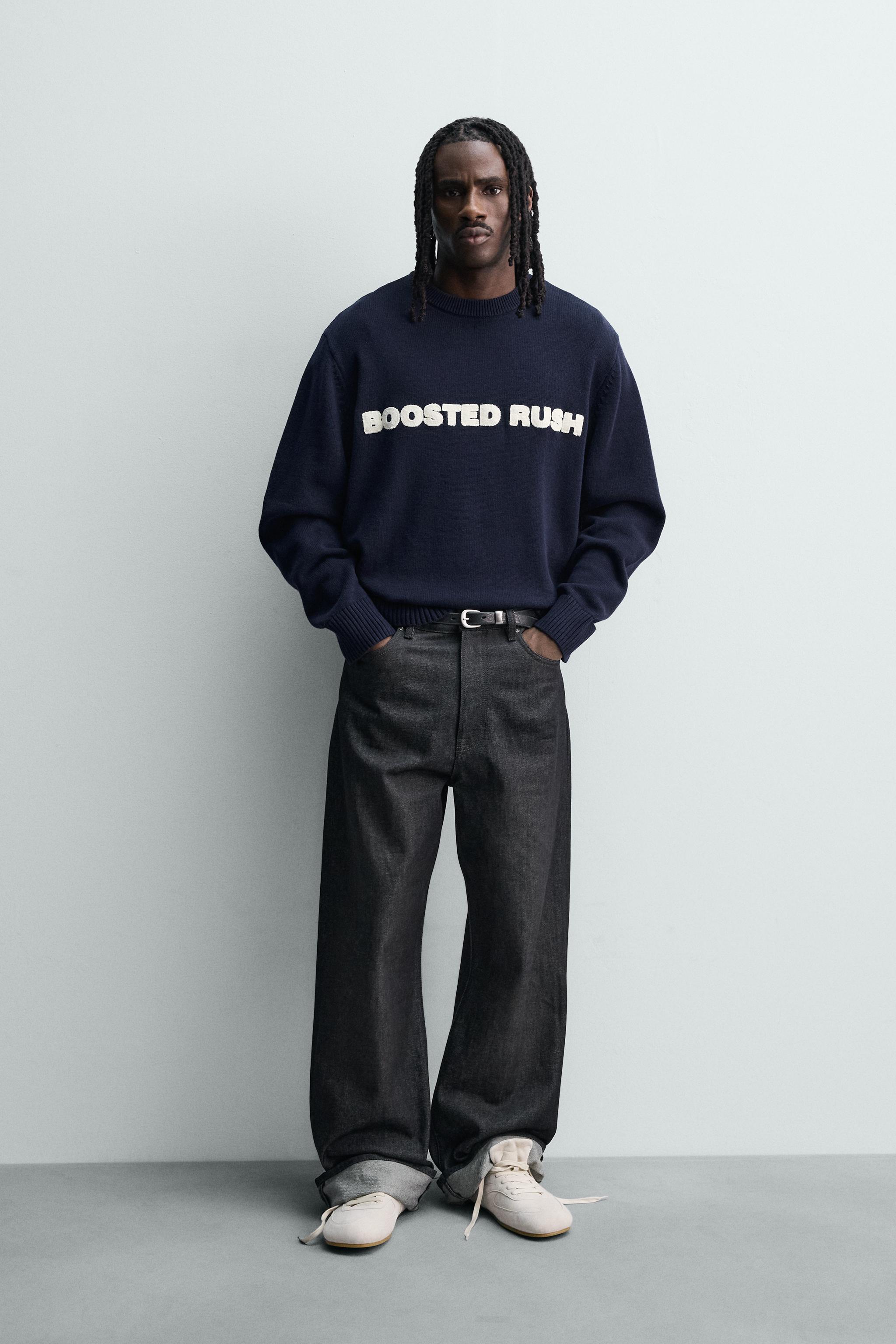 PULL AVEC INSCRIPTION BRODÉE