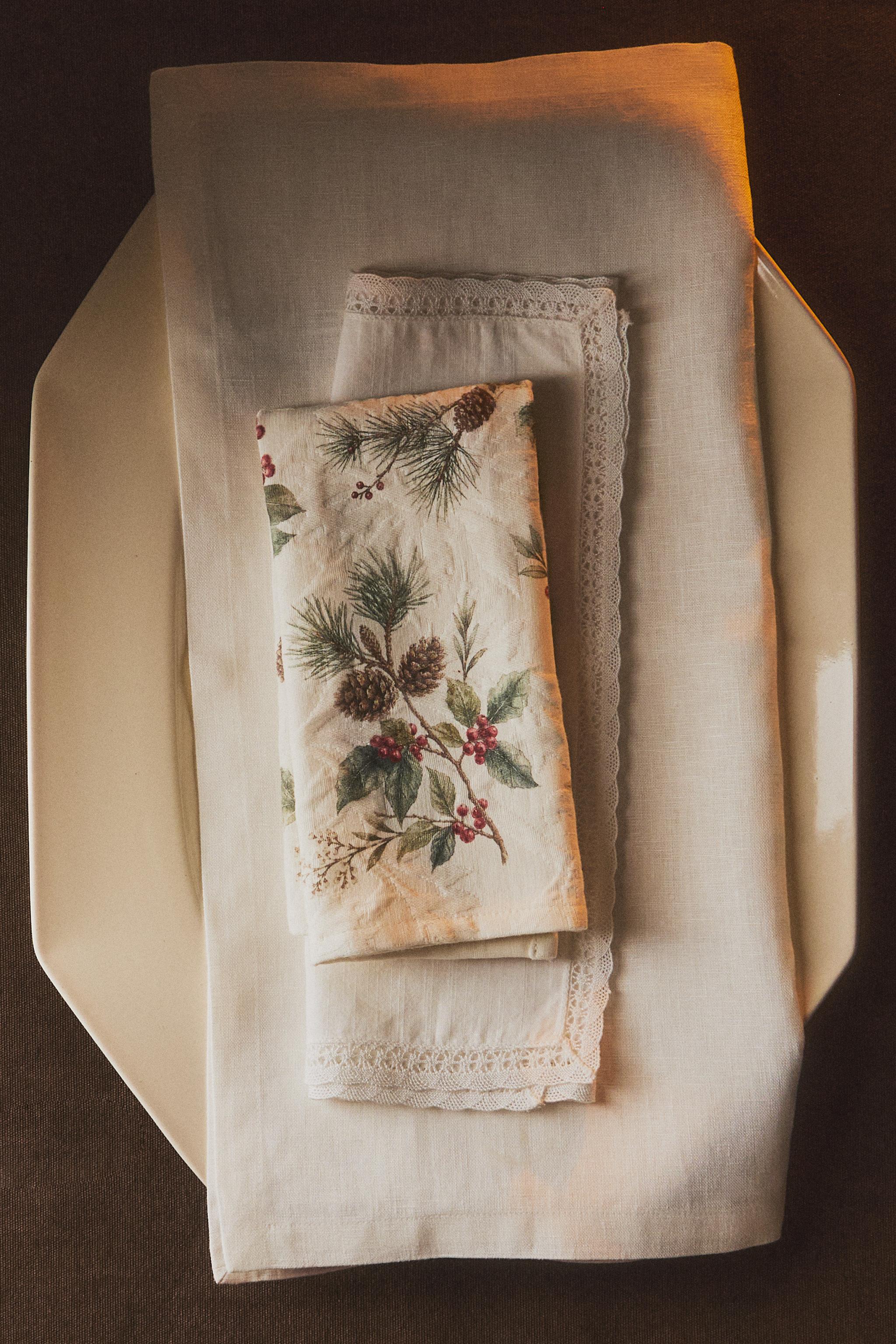 PACK SERVIETTES DE TABLE JACQUARD DE NOËL (LOT DE 2)
