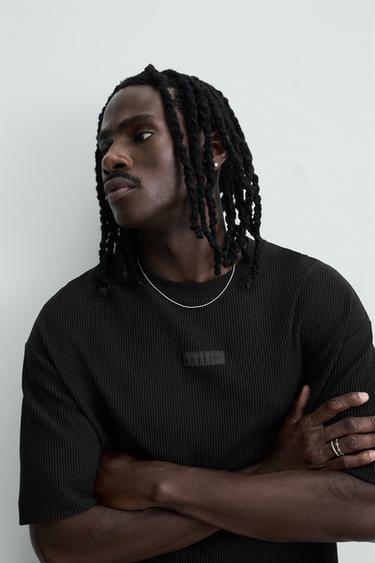 VERTICAL TEXTURE T-SHIRT - Black by Zara