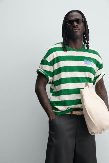 T-SHIRT À RAYURES AVEC IMPRIMÉ EN CONTRASTE - Vert / Écru de Zara - Image 5