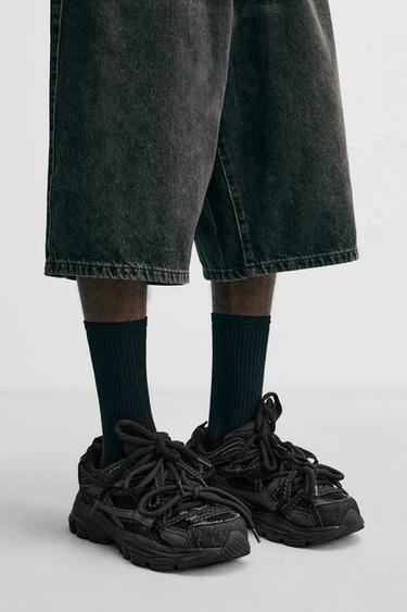 ZAPATILLA MULTICORDONES - Negro de Zara
