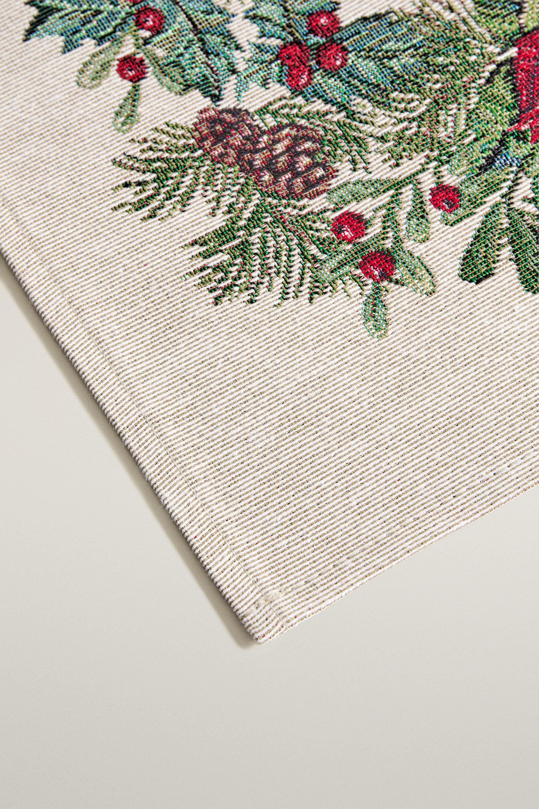 CHRISTMAS FLORAL JACQUARD TABLE RUNNER