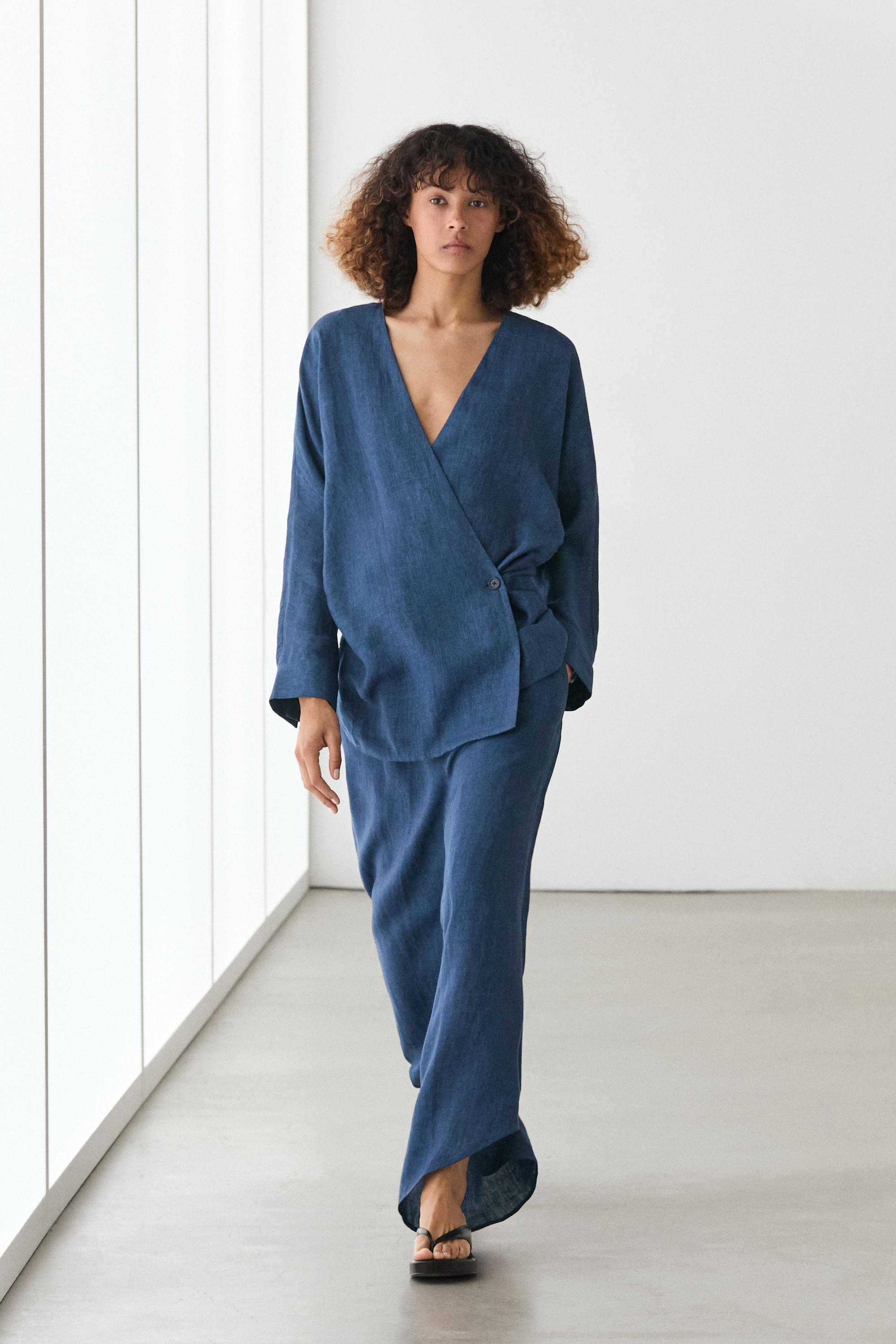 Total look linen trousers