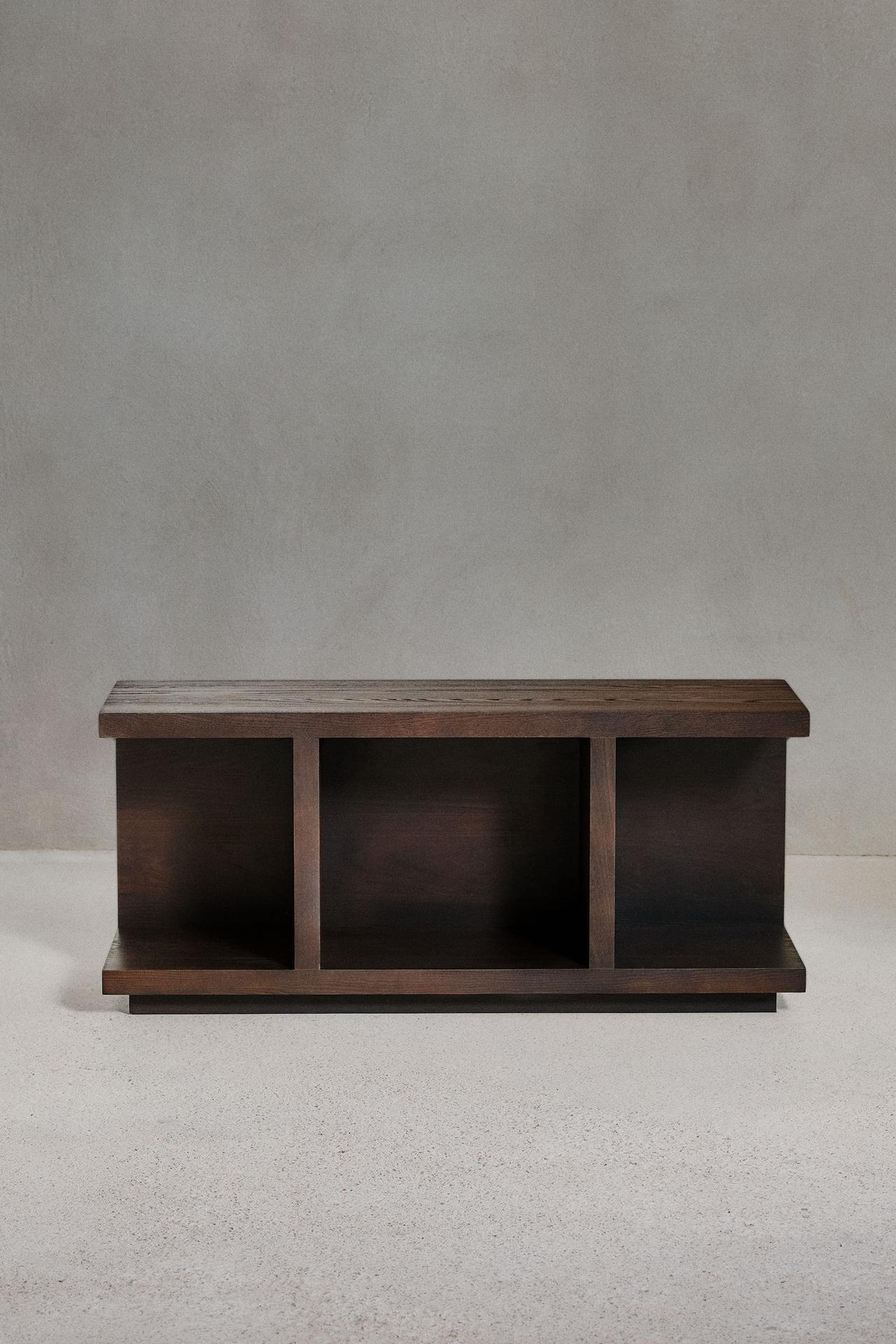 LIBRARY SYSTEM 01 — Brown