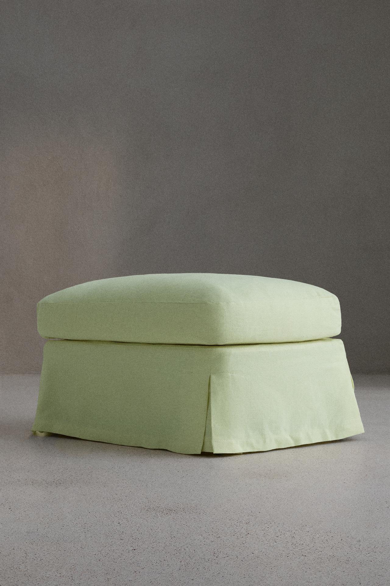 FOOTSTOOL 01 — Light green