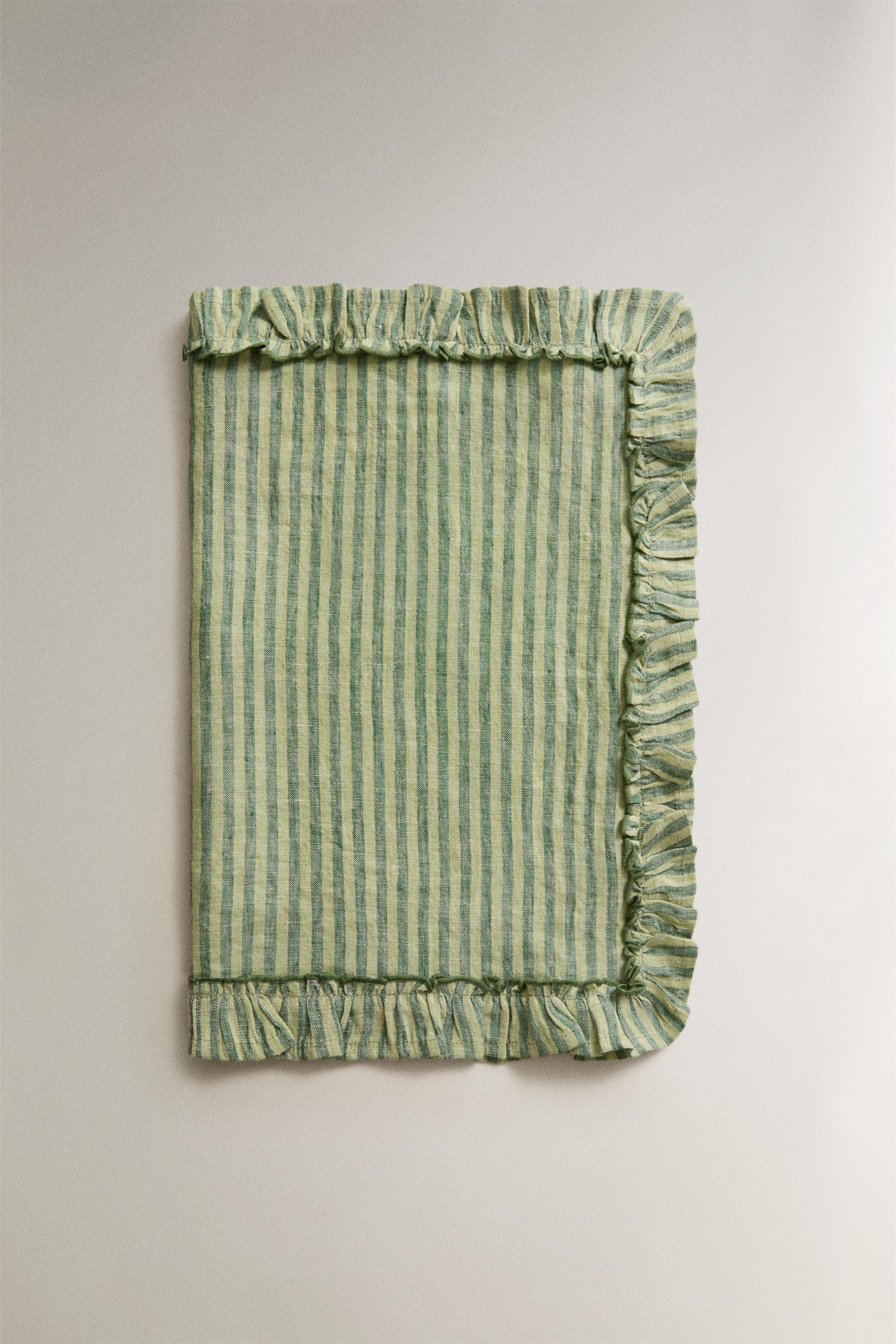 LINEN PLACEMAT WITH RUFFLES