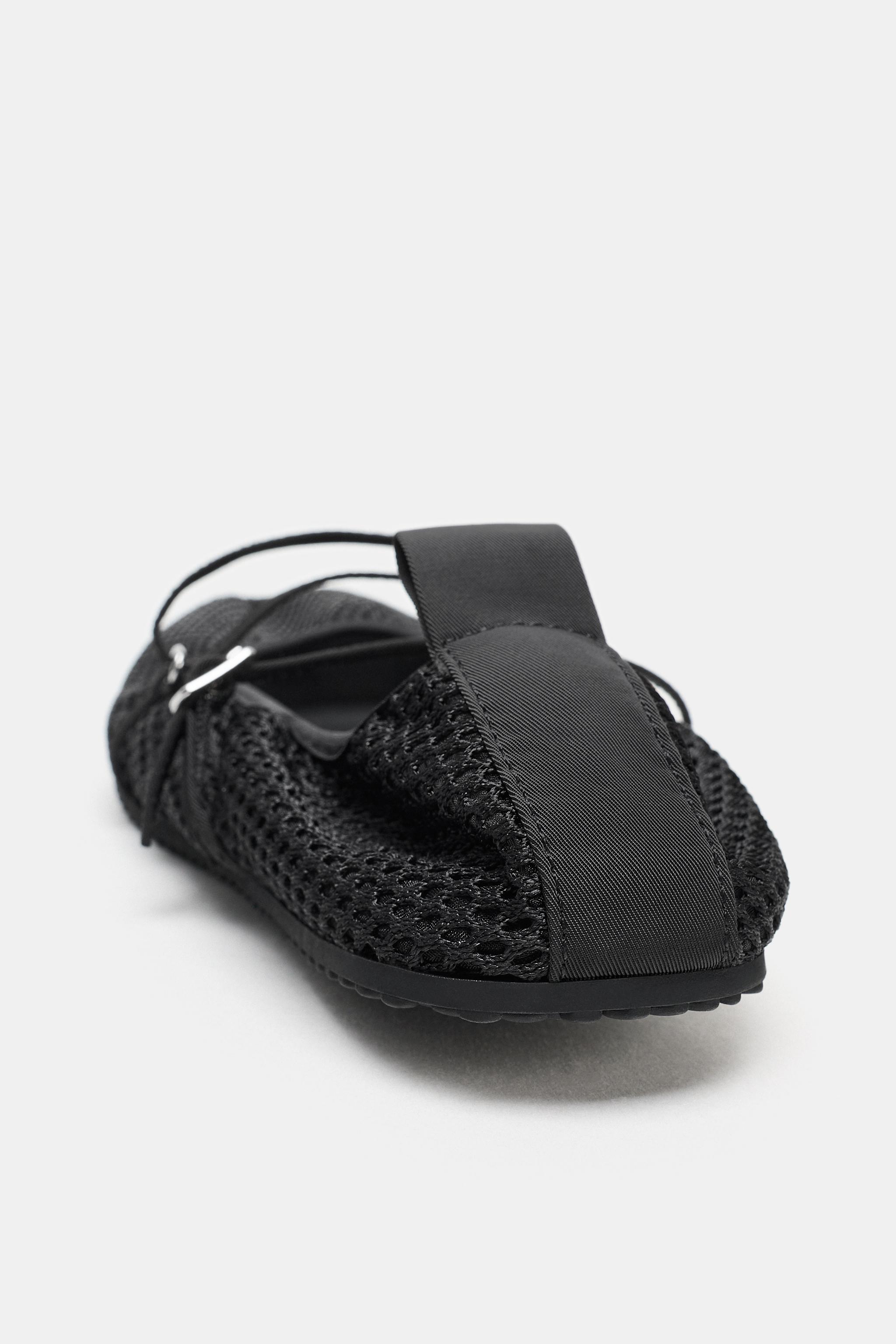 CUT-OUT STRAP BALLET FLATS