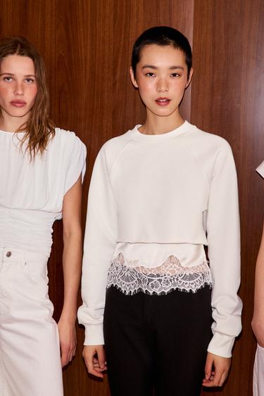 CROPPED SWEATSHIRT WITH LACE TRIM - Oyster-white by Zara