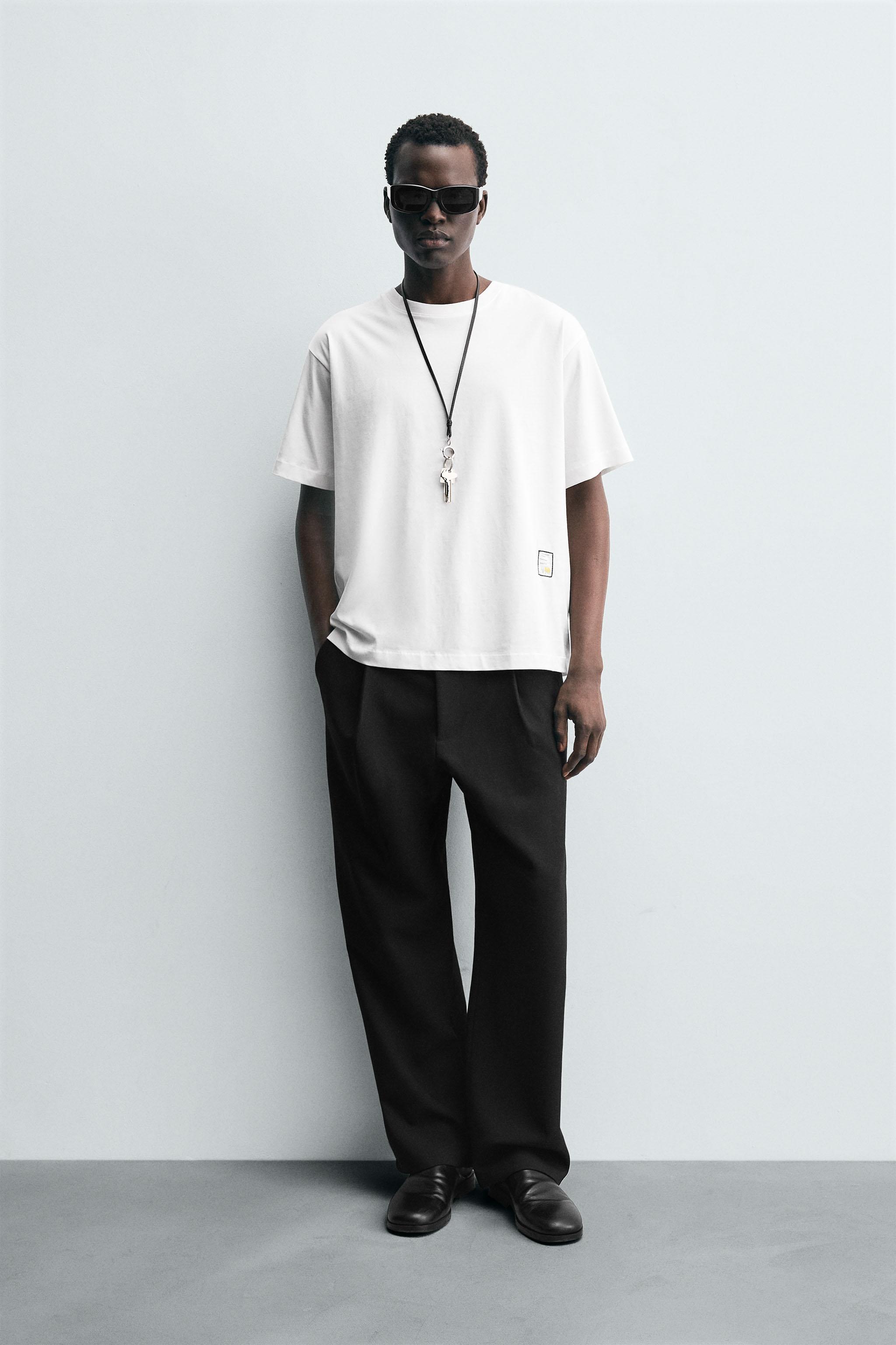 コントラストパッチTシャツ - ホワイト | ZARA Japan / 日本