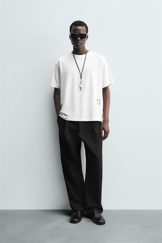 CONTRAST PATCH T-SHIRT