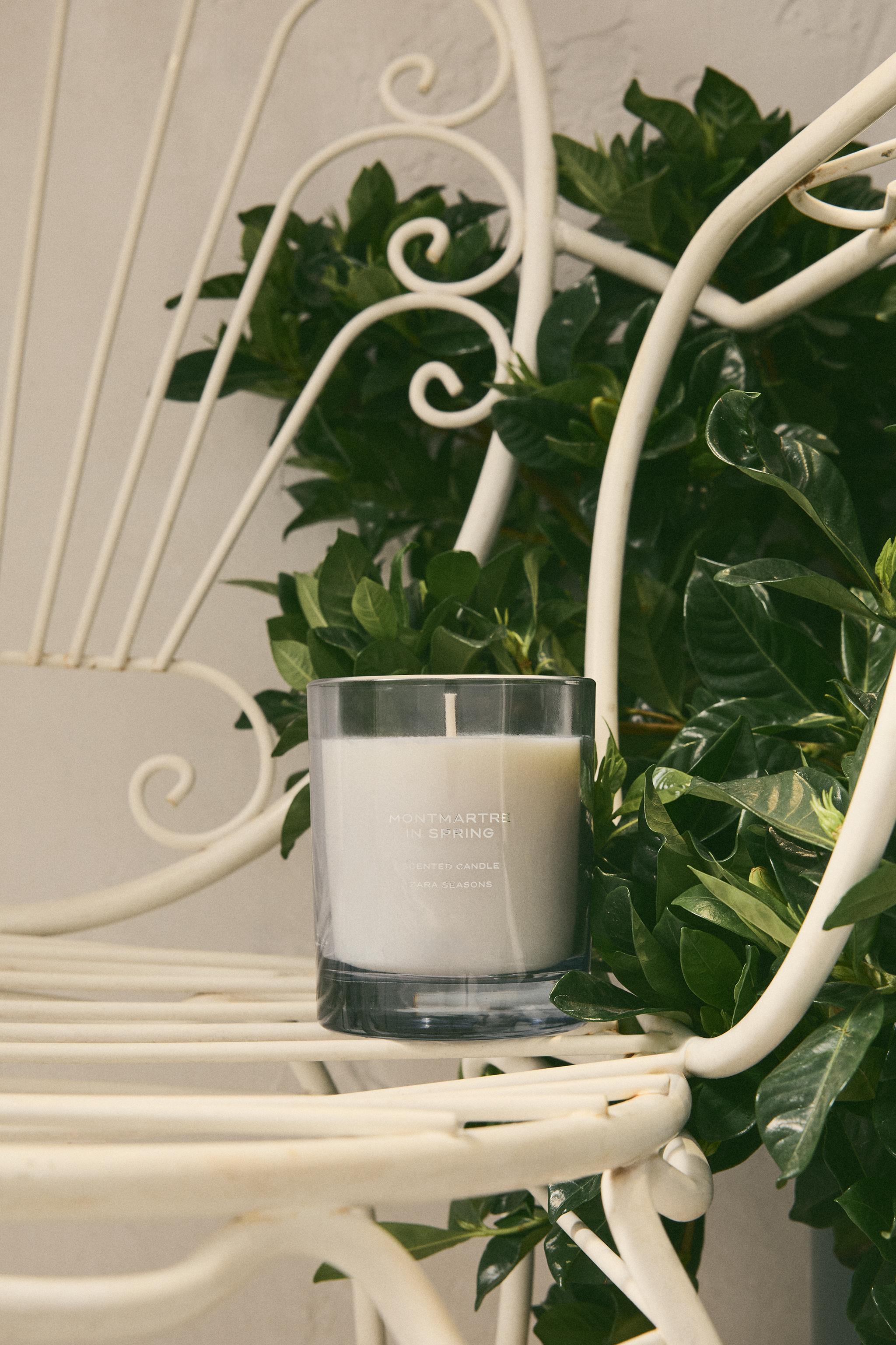 BOUGIE PARFUMÉE MONTMARTRE IN SPRING 200 G (7,05 OZ).
