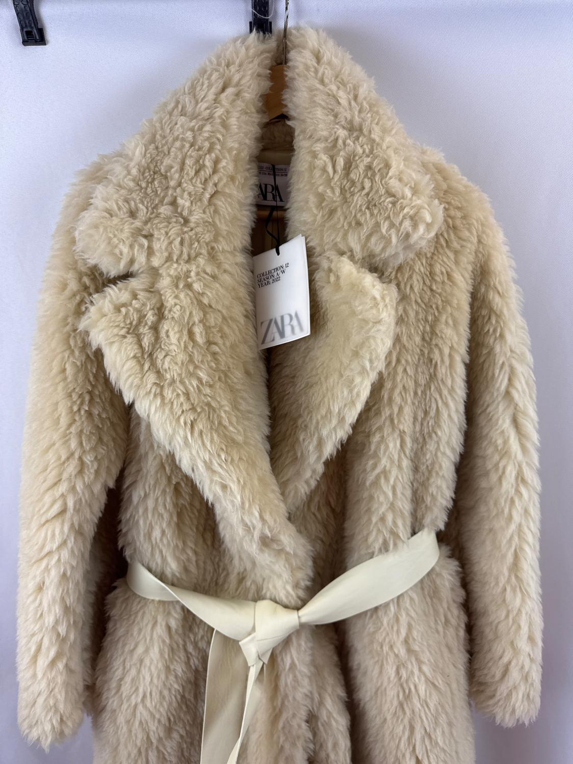 FAUX FUR COAT LIMITED EDITION - Image 2