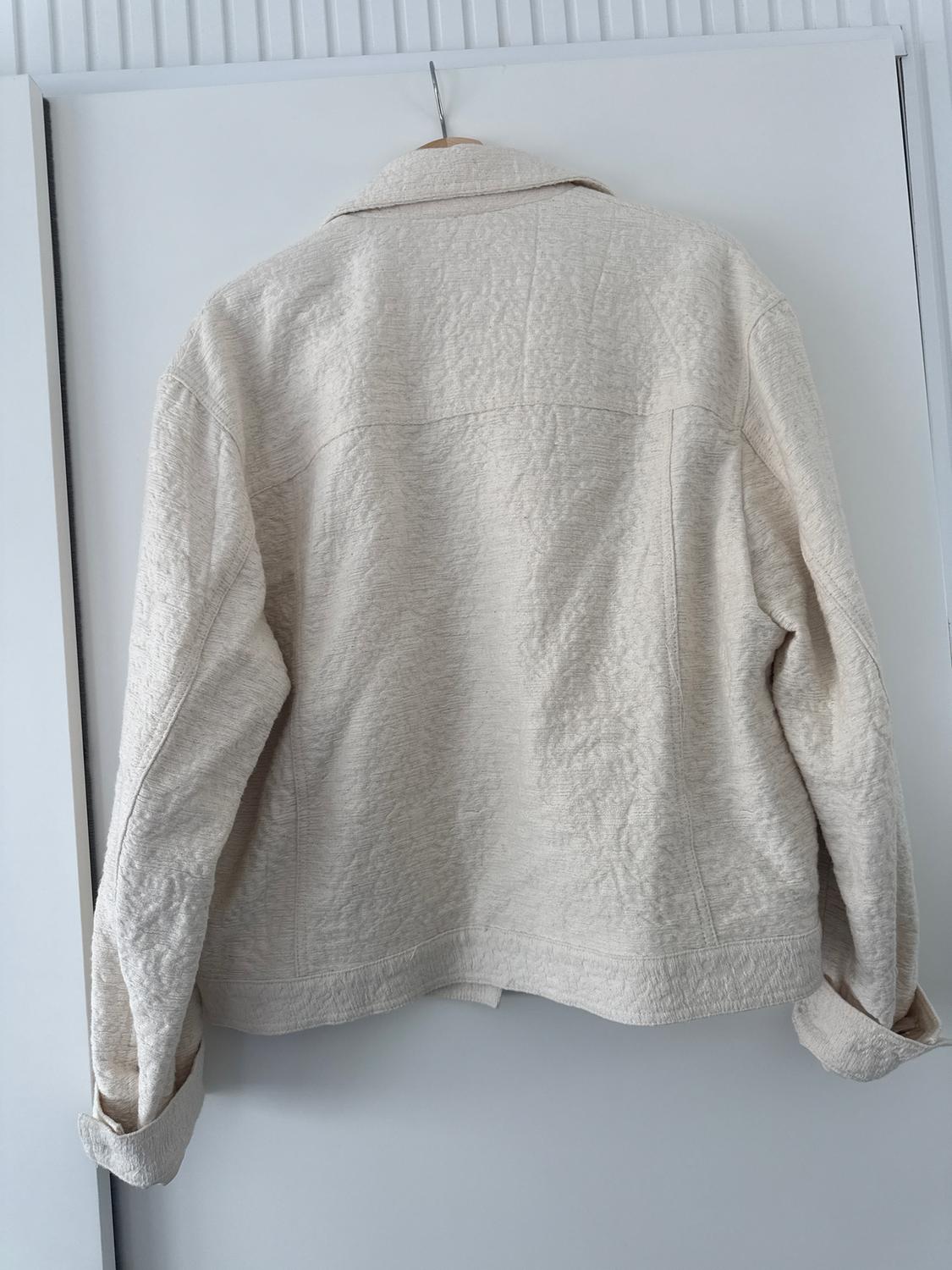 JACQUARD TEXTURED JACKET - Image 3