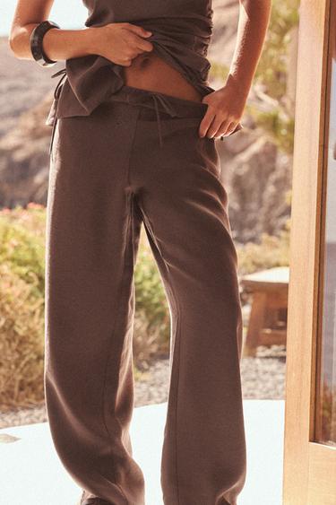 PANTALÓN FLUIDO - Chocolate de Zara