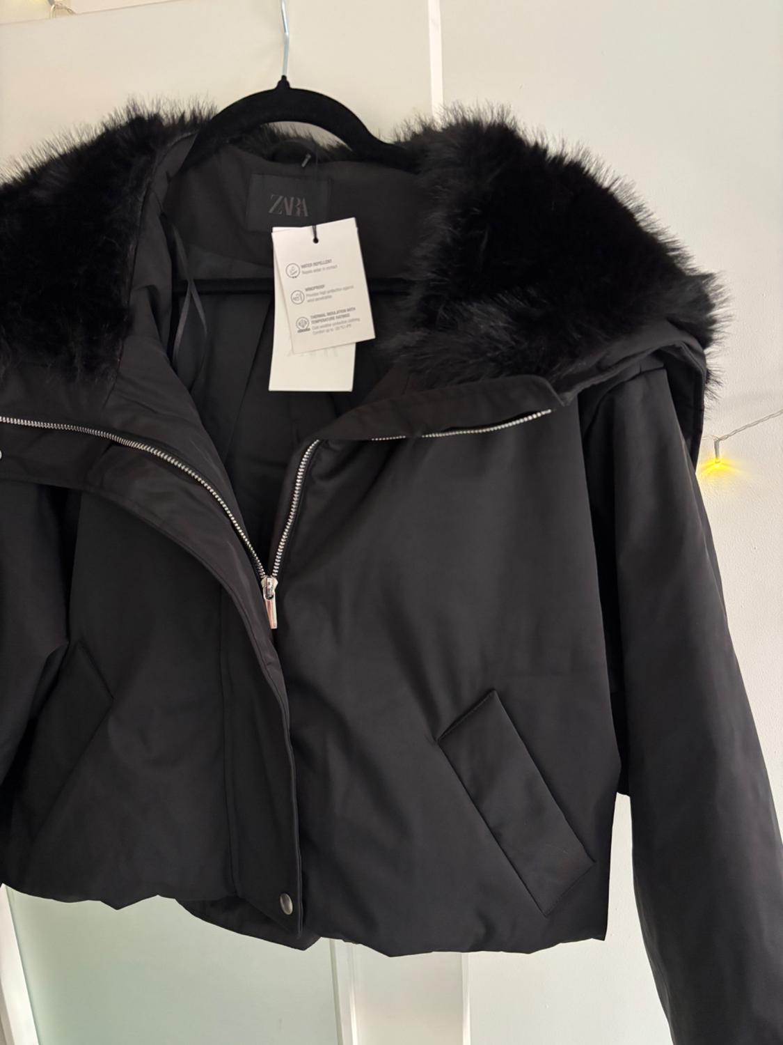 WATER-REPELLENT WINDPROOF QUILTED JACKET WITH FAUX FUR HOOD - Image 2