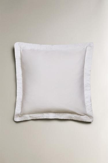 PLEATED COTTON SATEEN PILLOWCASE (400 THREAD COUNT) - White by Zara - Image 1