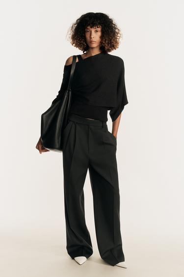 SHORT KNIT CAPE JUMPER - Black by Zara