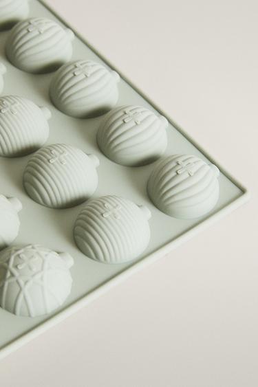 SILICONE CHRISTMAS BAUBLE MOLD — Sea green 2