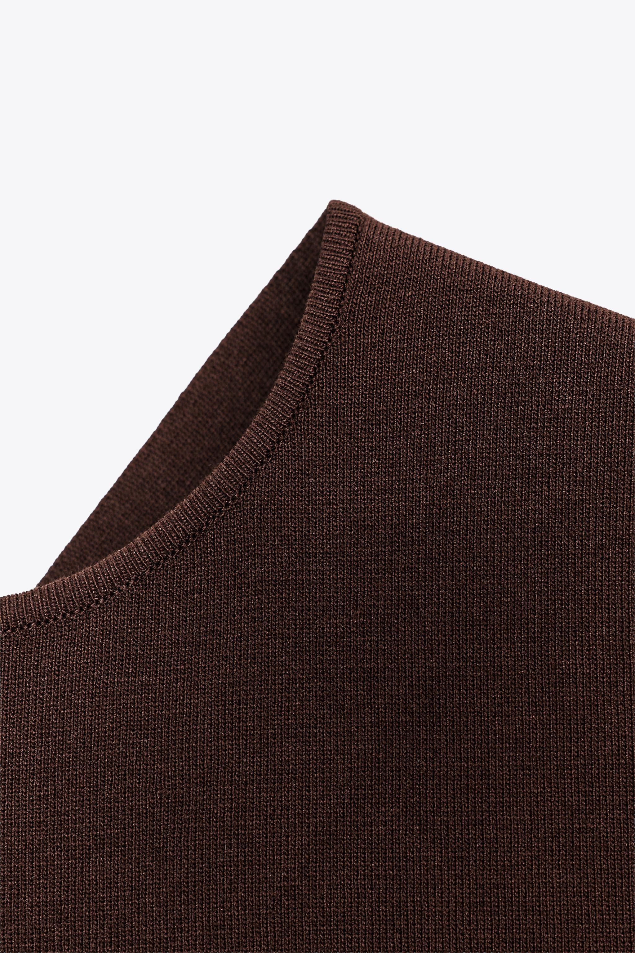 CUT OUT BACK KNIT TOP