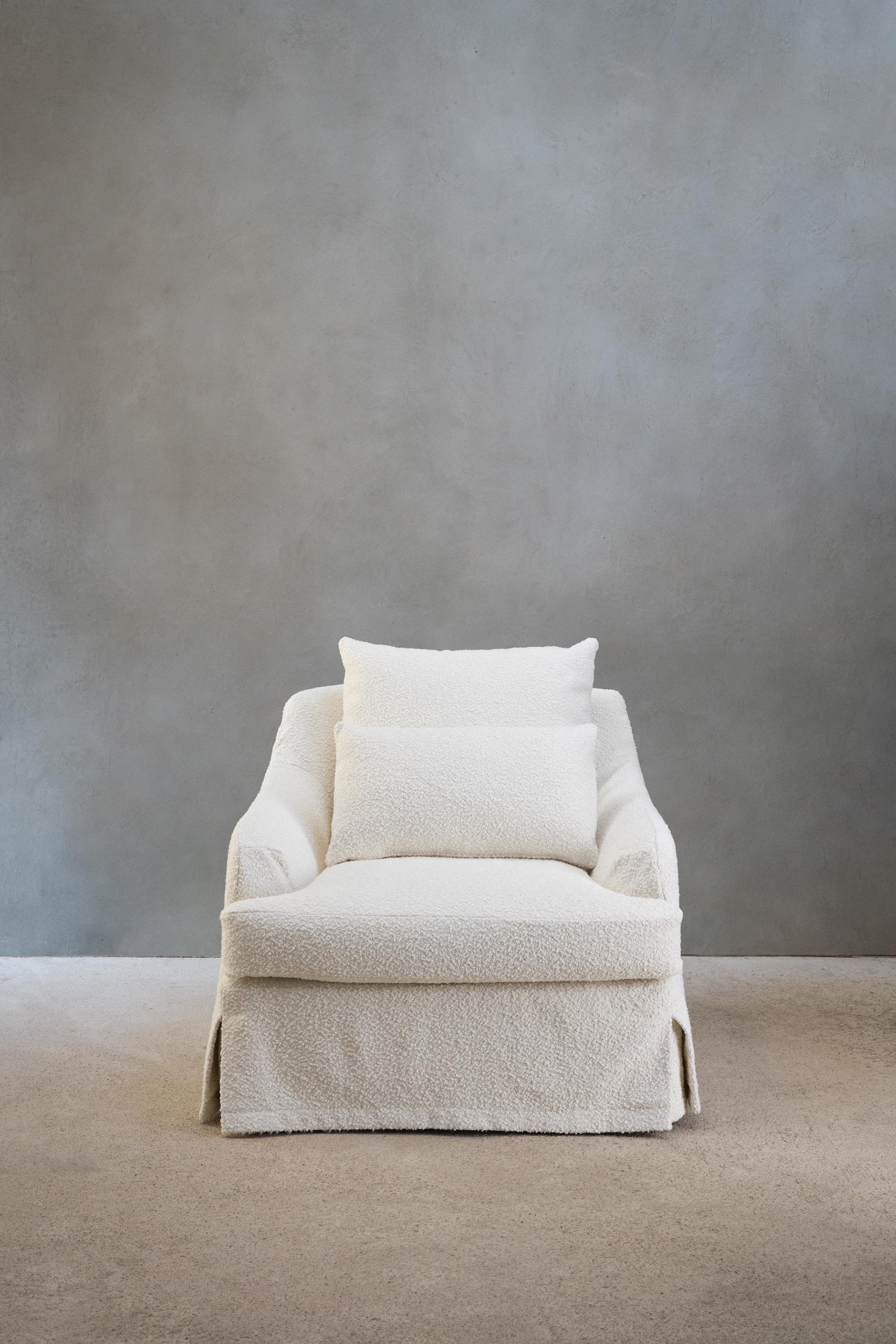 ARMCHAIR 01 — Ecru