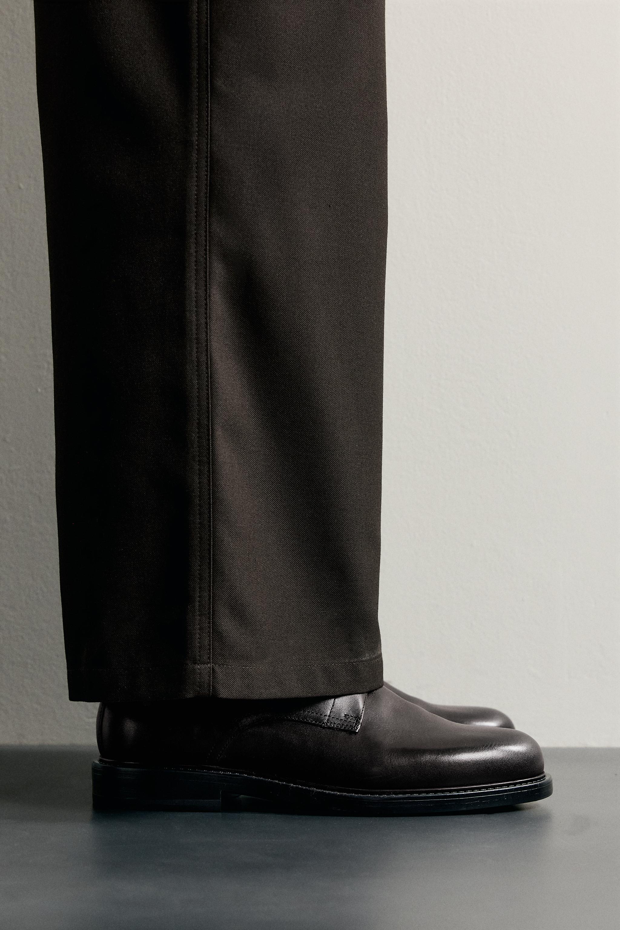 CHAUSSURES EN CUIR