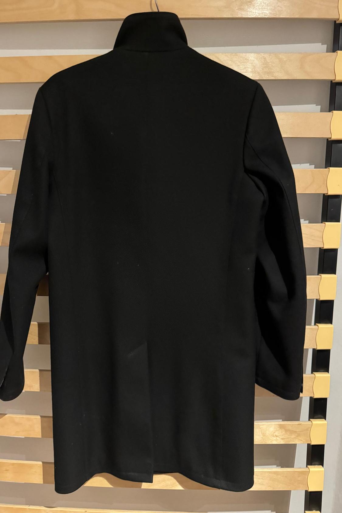 MUY BUEN CHAQUETA EN COLOR NEGRO - Image 5