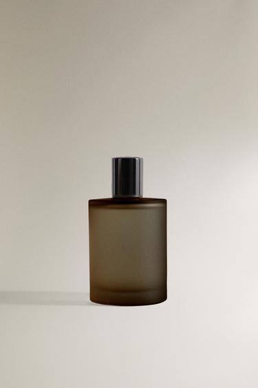 (100 ML) TUBEROSE FABRIC FRESHENER SPRAY - Purple by Zara - Image 1