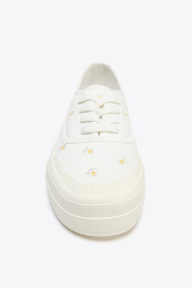 FLORAL EMBROIDERED TRAINERS - White by Zara - Image 4