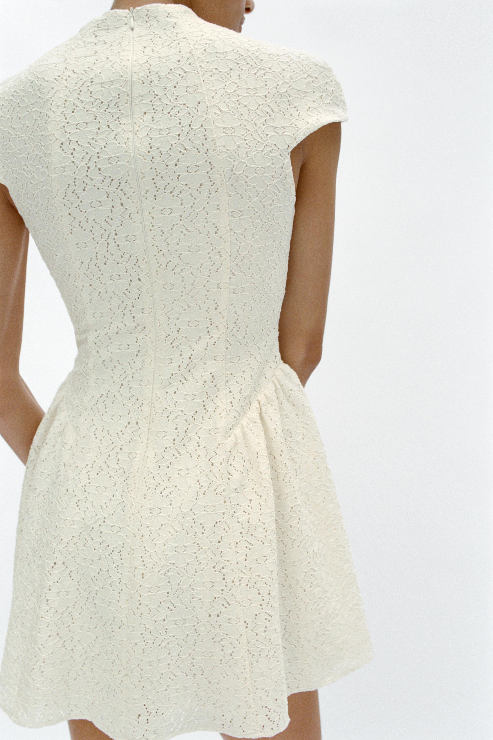 CONTRAST BUTTON LACE MINI DRESS