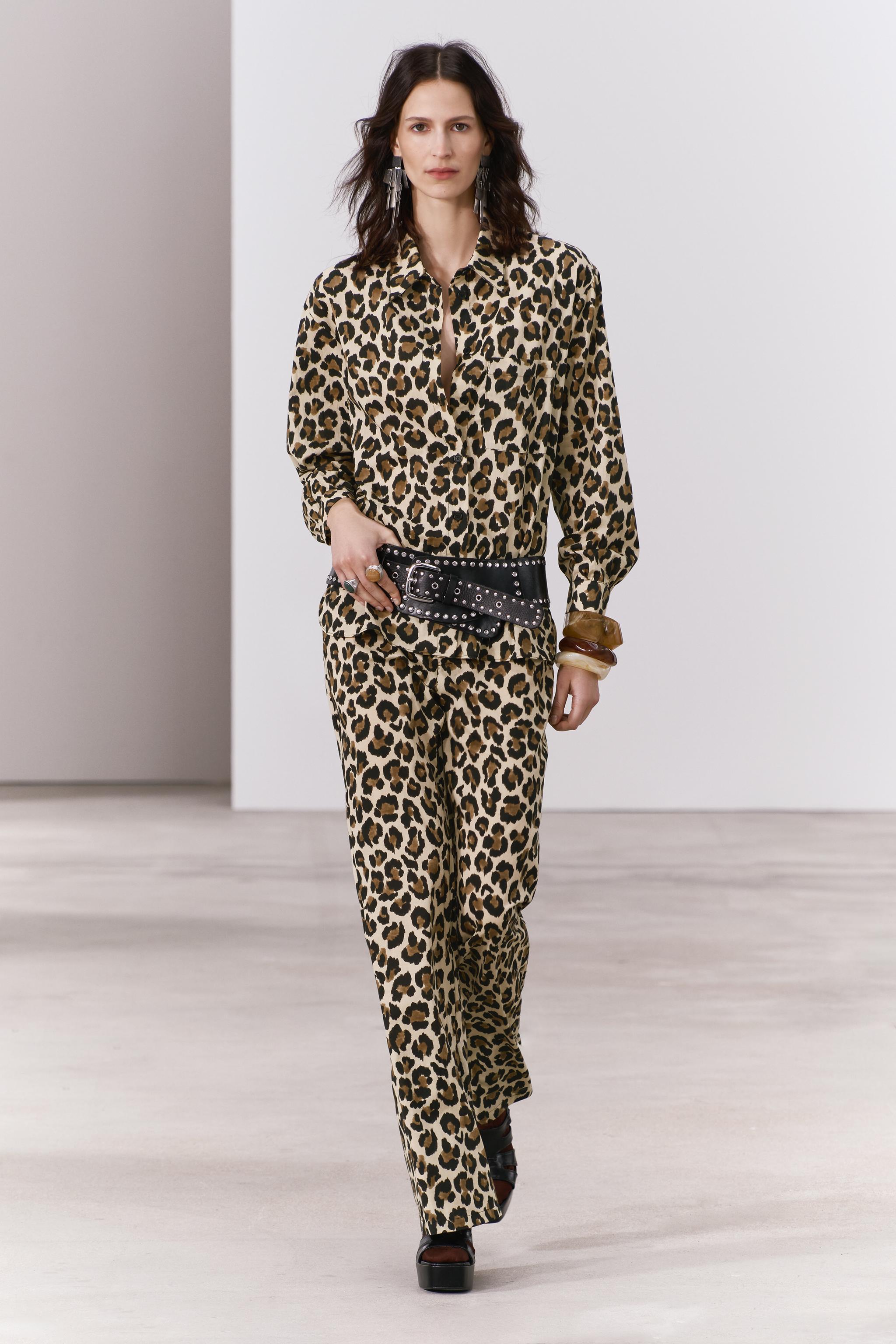 Fashion Secrets Women's Leopard Cheetah Animal Print Slim Pants (Medium,  Orange) 