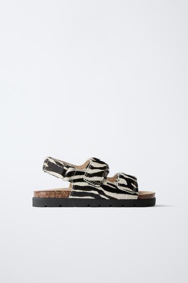 SANDALI IZ ŽIVALSKEGA USNJA S POTISKOM - Bela od Zare