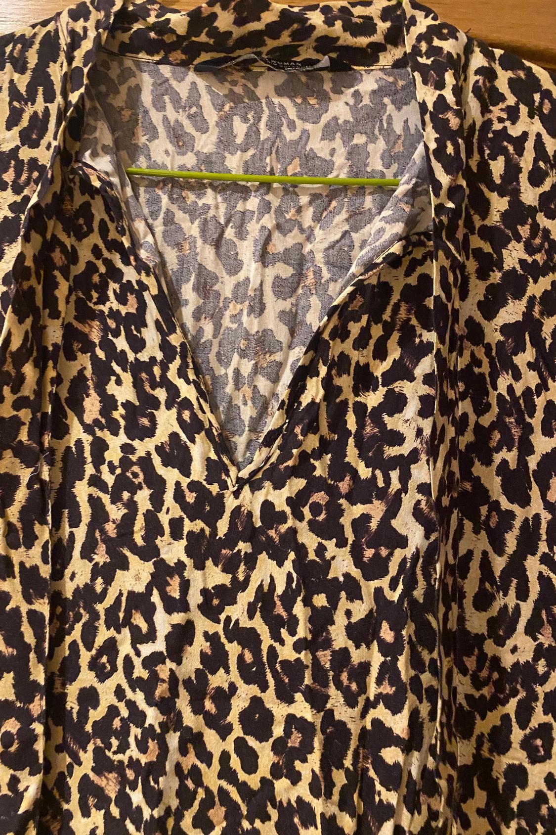 BLUSA COM ESTAMPADO ANIMAL - Image 3