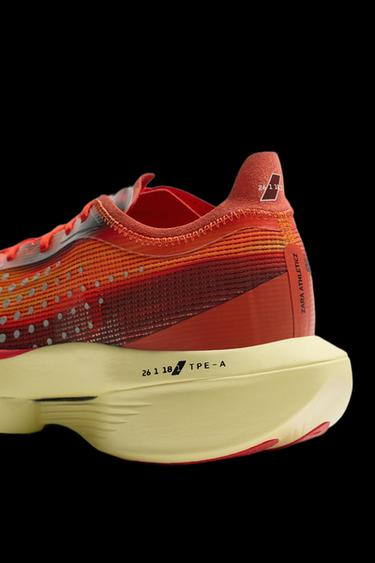 MARATHON TRAINERS - Orange by Zara