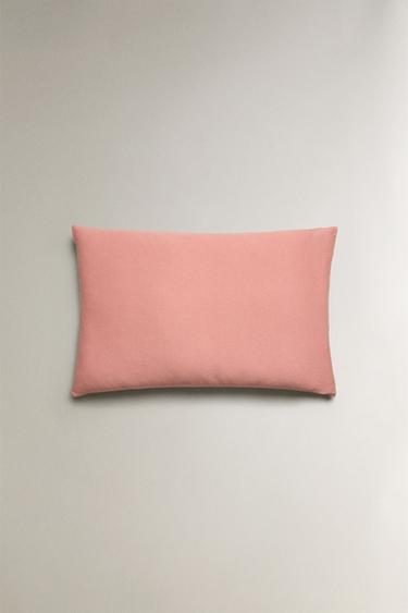 TEXTURED COTTON THROW PILLOW COVER - Red / Coral de Zara - Imagen 0