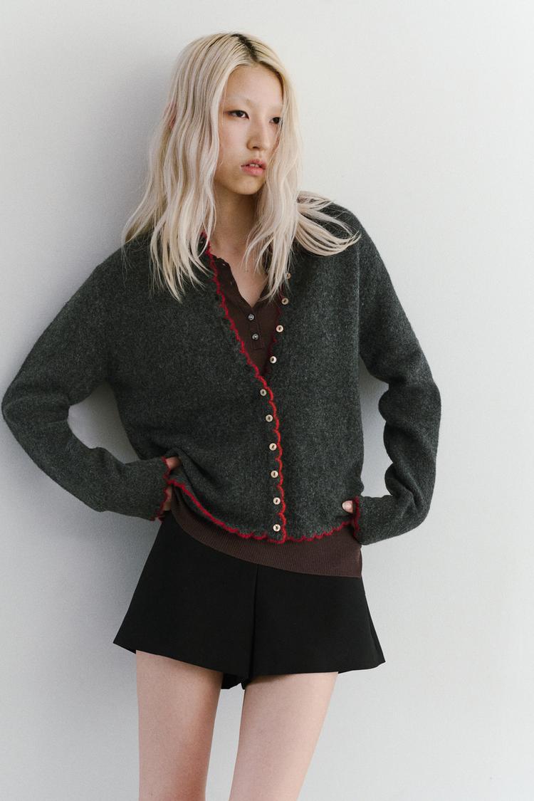 HIGH-WAIST SHORTS