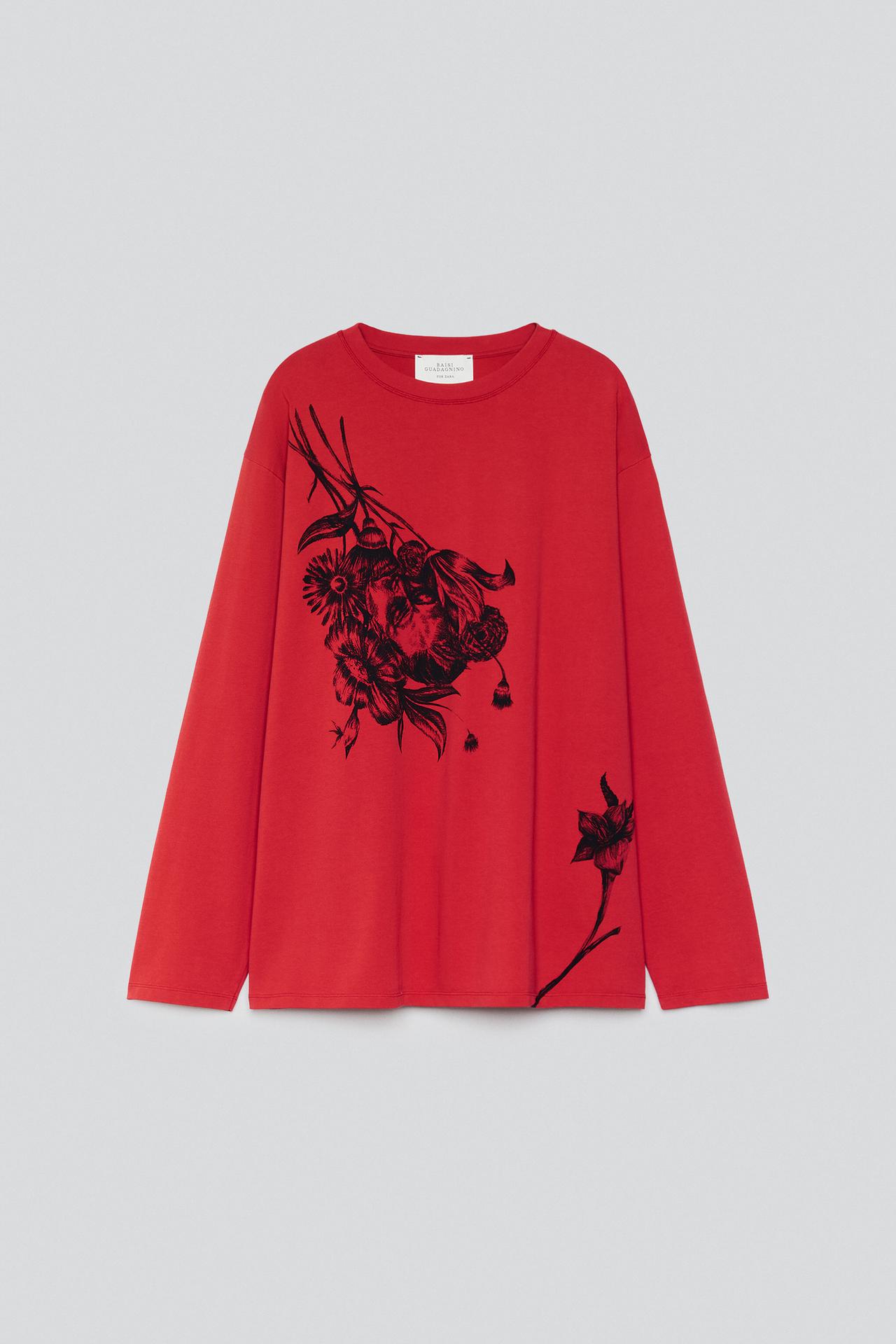 CONTRAST PRINT LONG SLEEVE T-SHIRT — Red