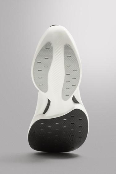 CHAUSSURES POUR MARATHON - Argent de Zara - Image 8