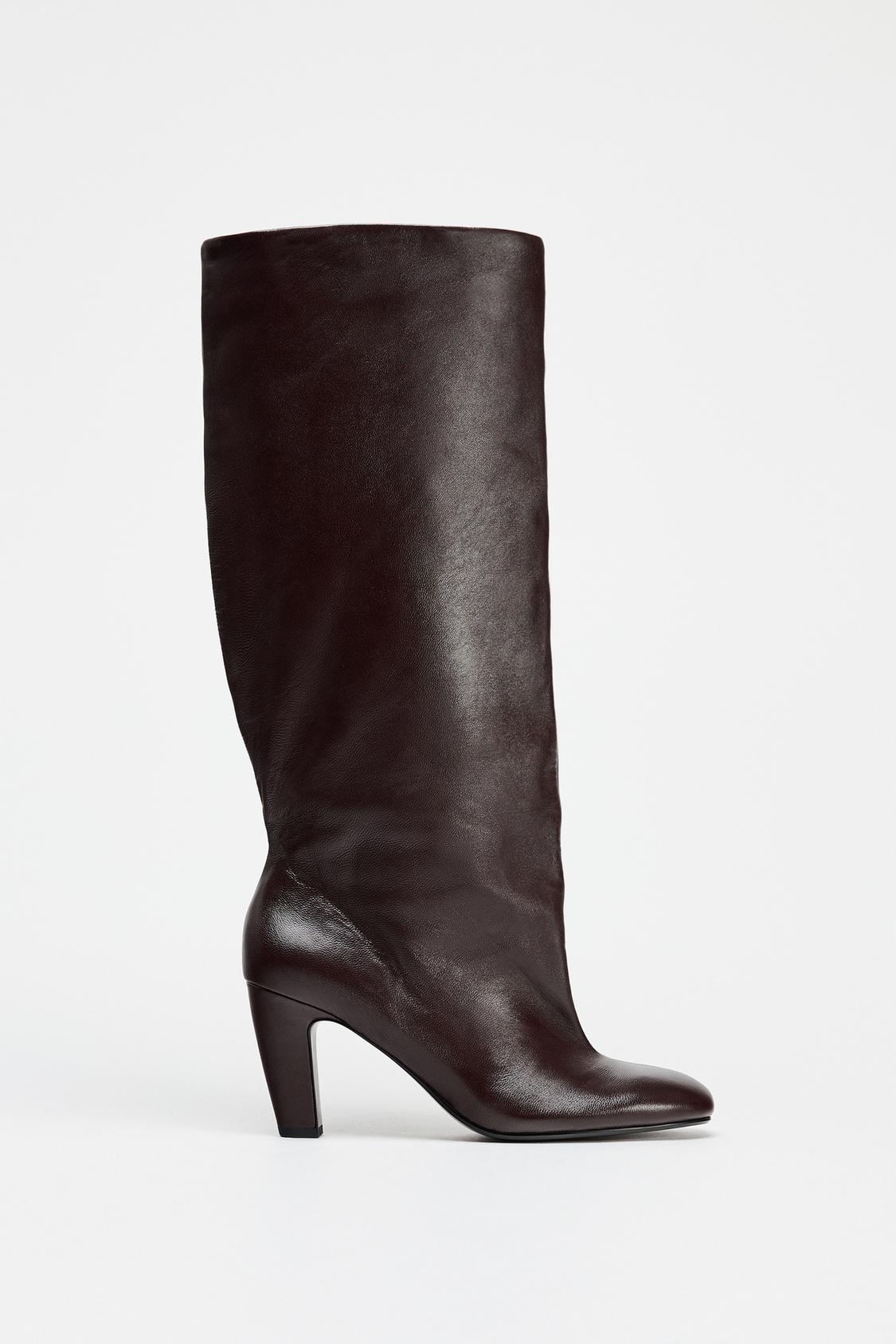 LEATHER BOOTS WITH WIDE CALF