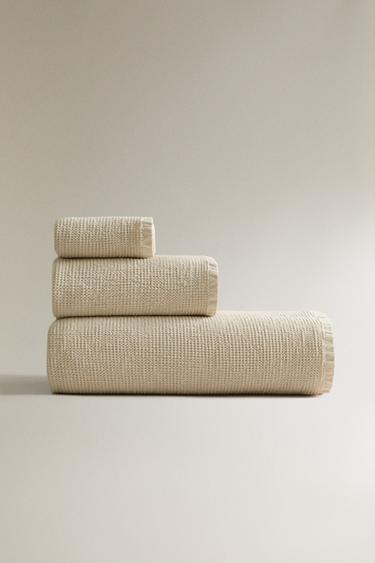 MINI WAFFLE BATH TOWEL - Sand by Zara