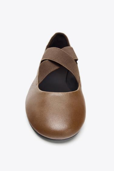 LEATHER BALLERINA SHOES WITH ELASTICATED CROSSOVER STRAPS - Chocolate Brown by Zara - Image 3
