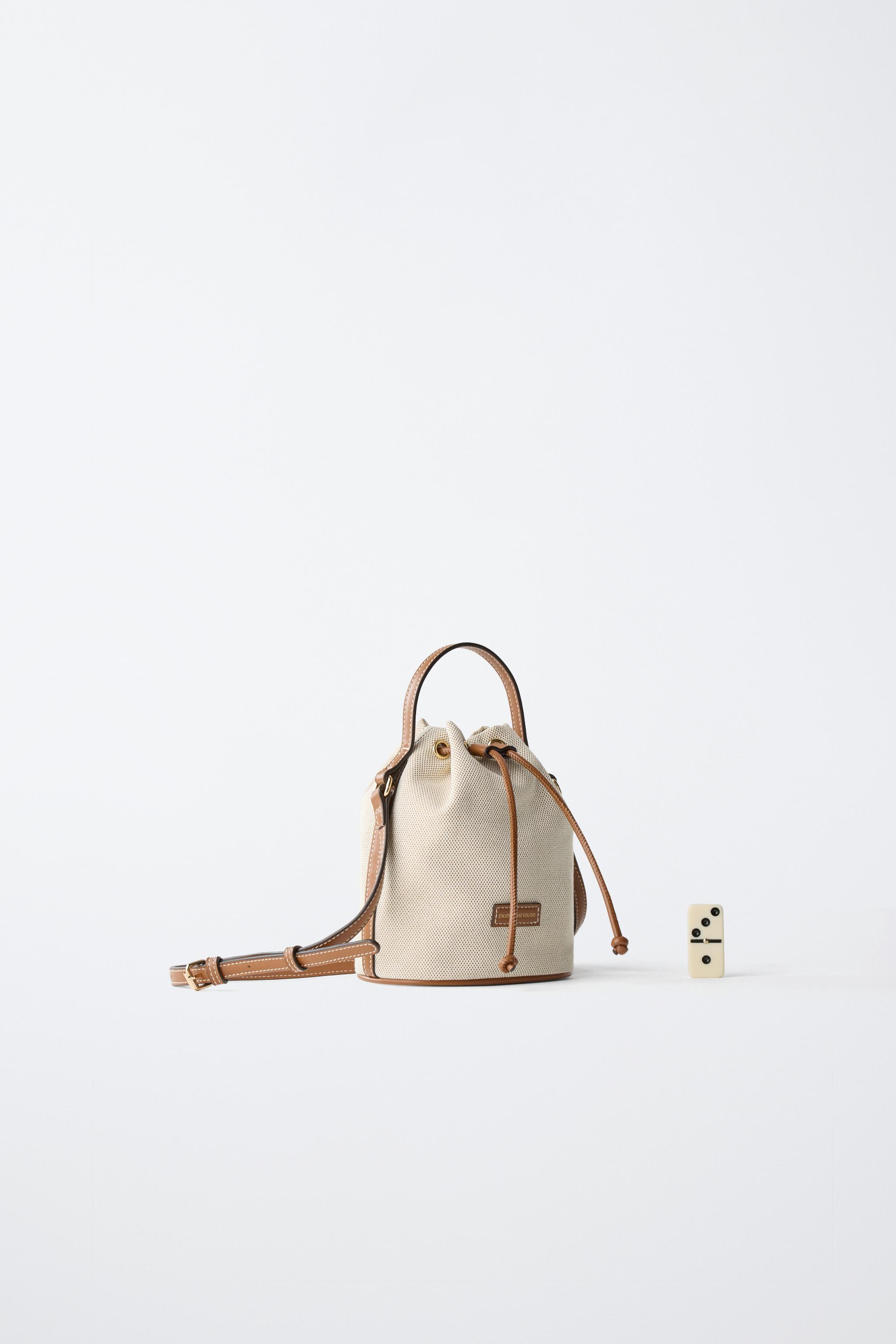 BUCKET BAG