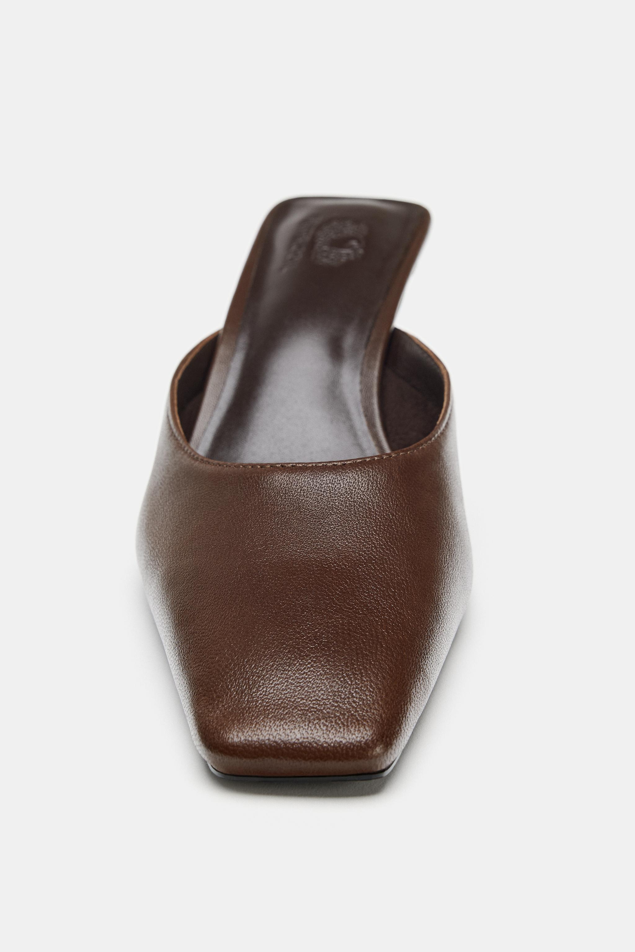 FRUIT OF THE LOOM™ LEATHER MULE HEELS