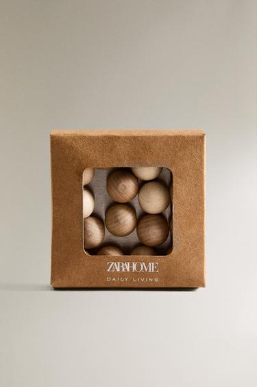 WOODEN MAGNETS (SET OF 16) - Light beige by Zara - Image 4
