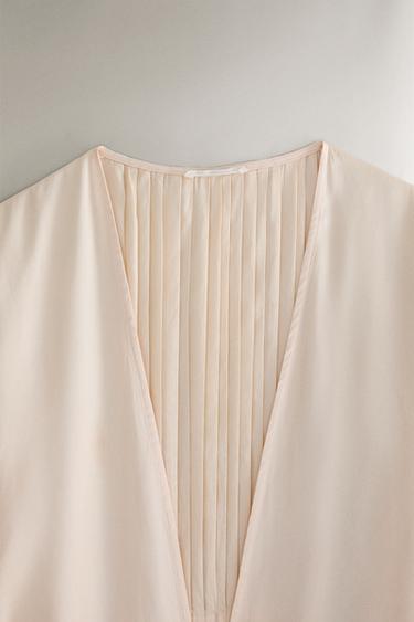 ROBE DE CHAMBRE SATIN PLISSÉ - Rose pâle de Zara - Image 1